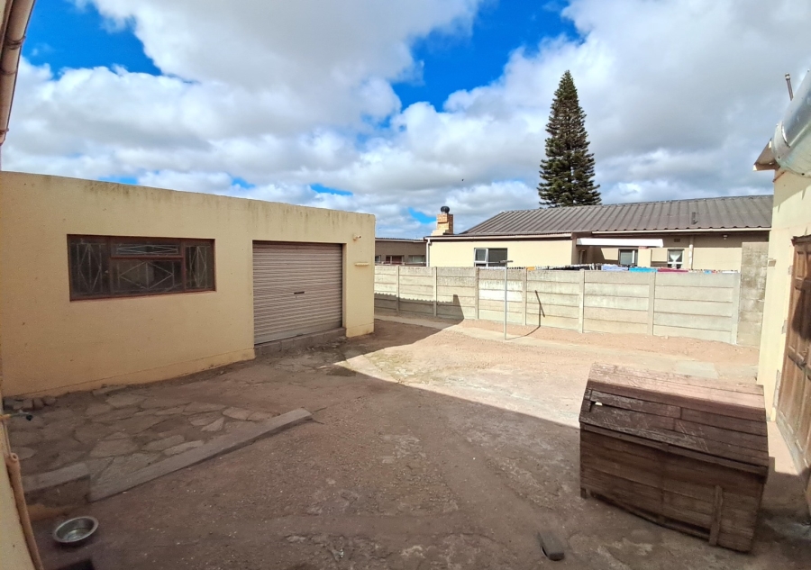 3 Bedroom Property for Sale in Louwville Western Cape